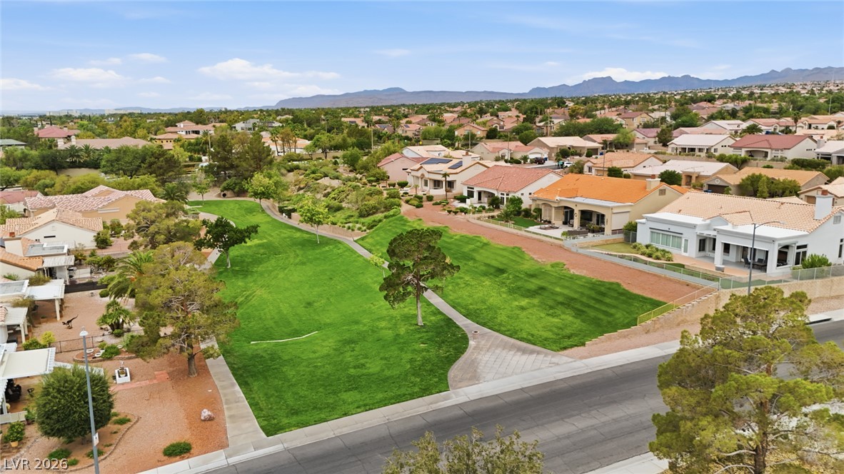 10001 Cresent Creek Drive Las Vegas NV 89134
