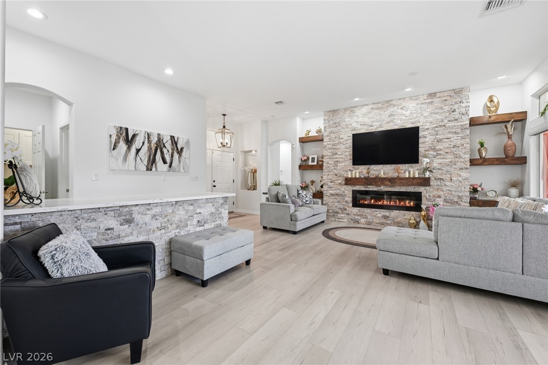 10001 Cresent Creek Drive Las Vegas NV 89134