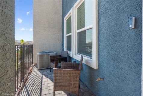1128 Scarlet Sparrow Street Henderson NV 89011