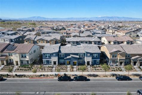 1128 Scarlet Sparrow Street Henderson NV 89011