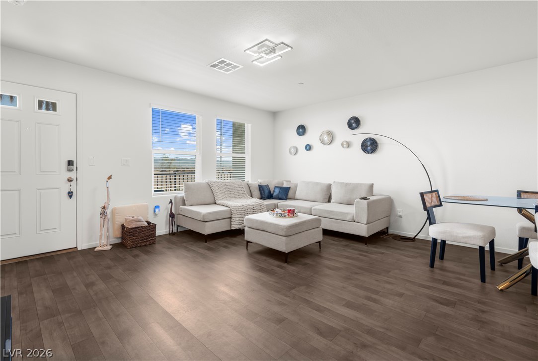 1128 Scarlet Sparrow Street Henderson NV 89011
