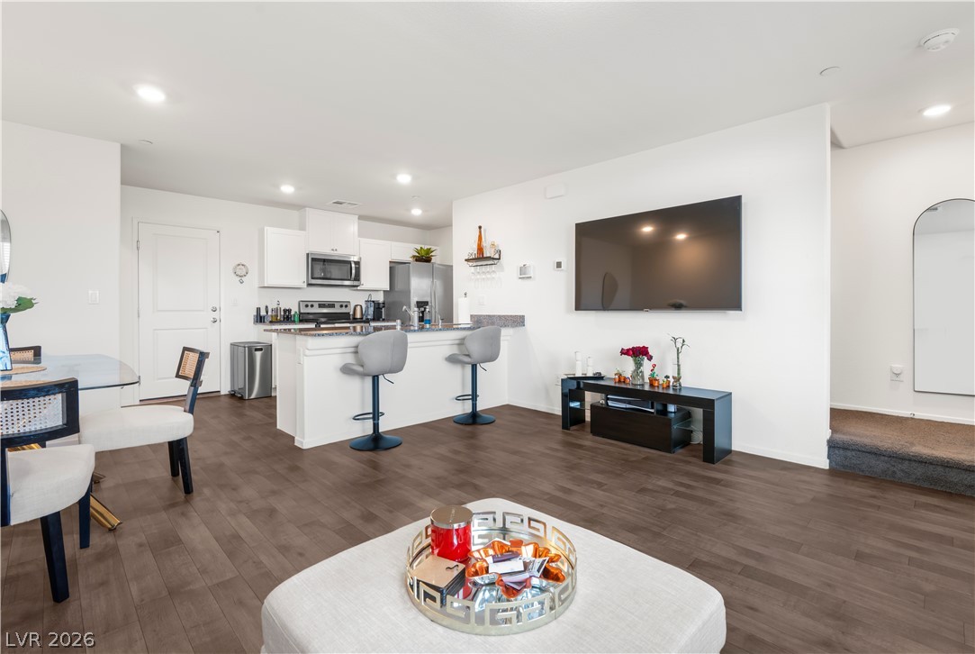 1128 Scarlet Sparrow Street Henderson NV 89011
