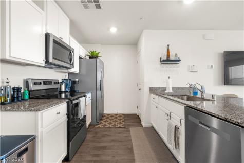 1128 Scarlet Sparrow Street Henderson NV 89011