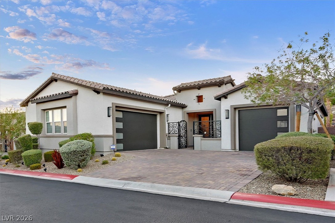16 Via Tiberina Henderson NV 89011