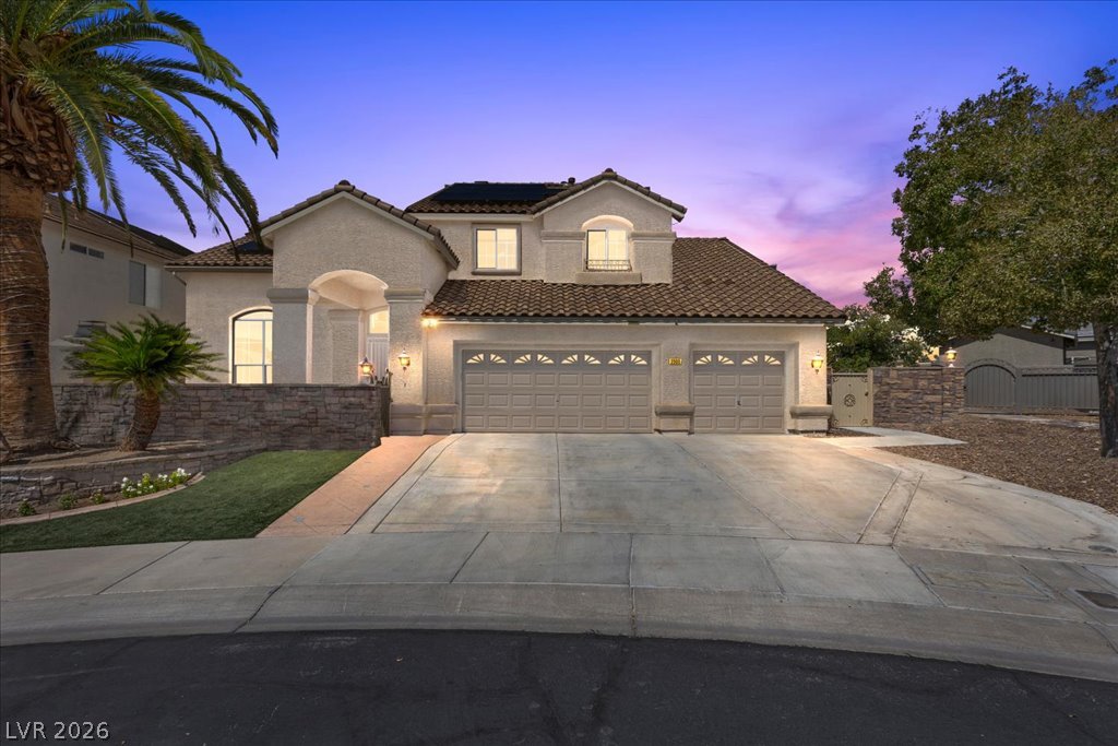 2500 Antique Blossom Avenue Henderson NV 89052