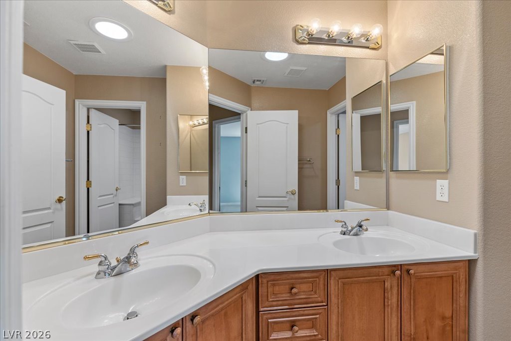 2500 Antique Blossom Avenue Henderson NV 89052
