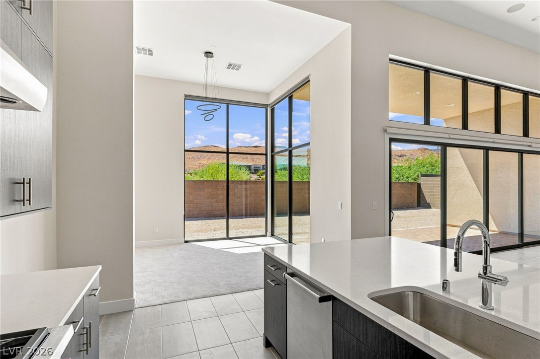 10865 Agate Cliffs Avenue Las Vegas NV 89135