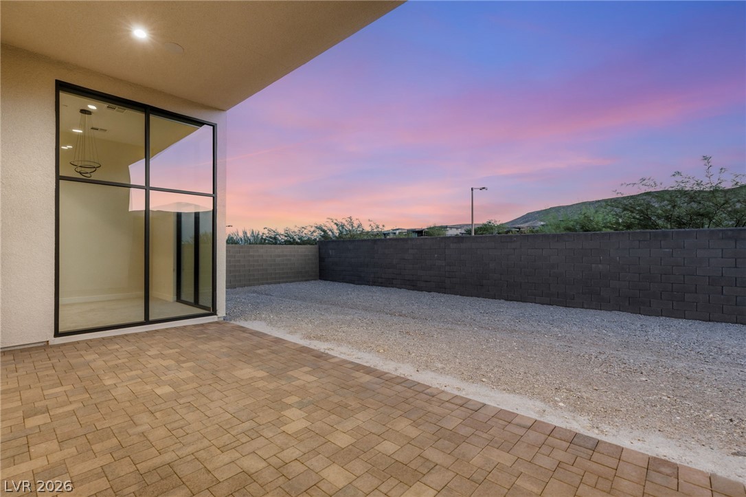 10865 Agate Cliffs Avenue Las Vegas NV 89135