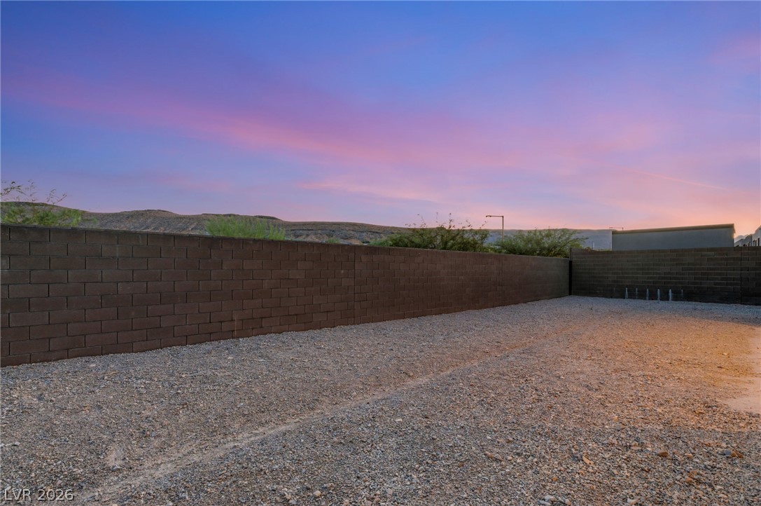 10865 Agate Cliffs Avenue Las Vegas NV 89135