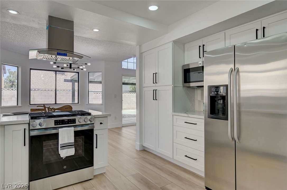 1702 Mapleleaf Street Las Vegas NV 89142