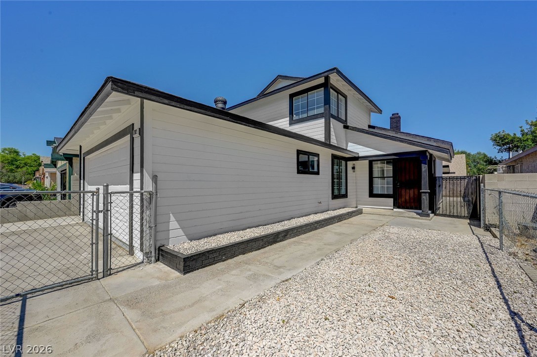 1702 Mapleleaf Street Las Vegas NV 89142