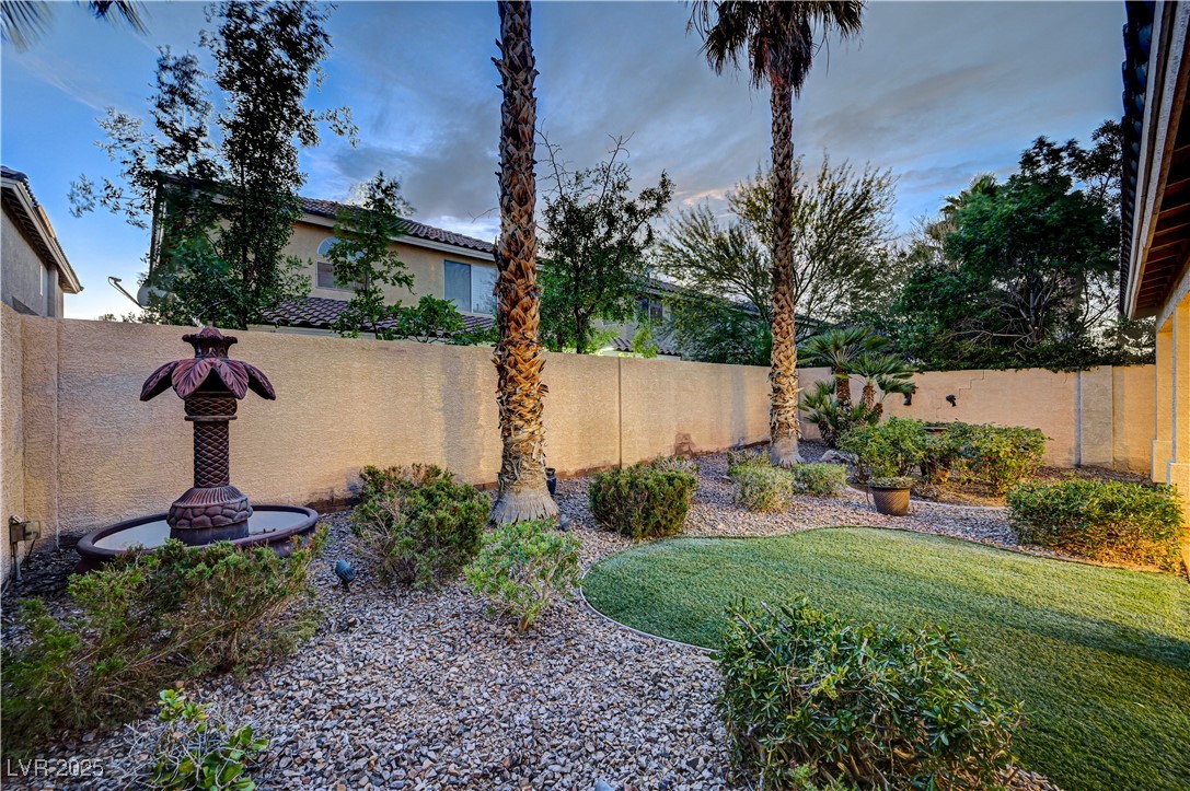 10921 Calcedonian Street Las Vegas NV 89141