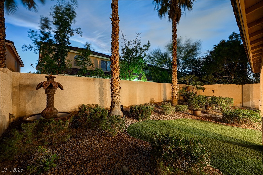 10921 Calcedonian Street Las Vegas NV 89141