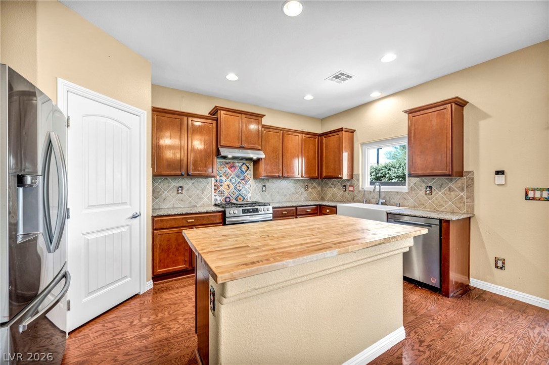 6049 Paddleboat Street North Las Vegas NV 89031