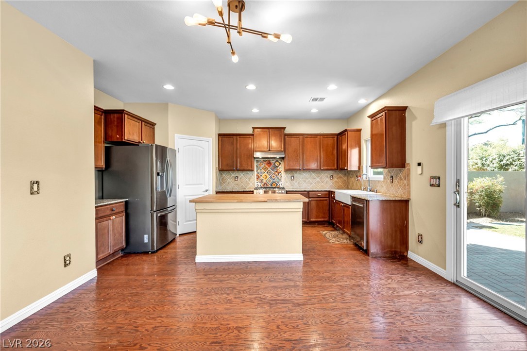 6049 Paddleboat Street North Las Vegas NV 89031