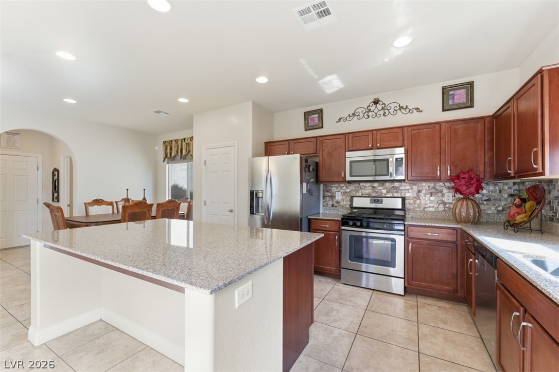 32 Lily Grove Road Las Vegas NV 89148
