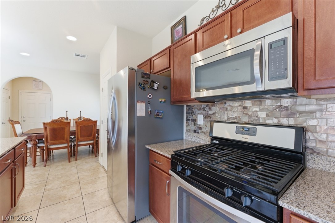 32 Lily Grove Road Las Vegas NV 89148