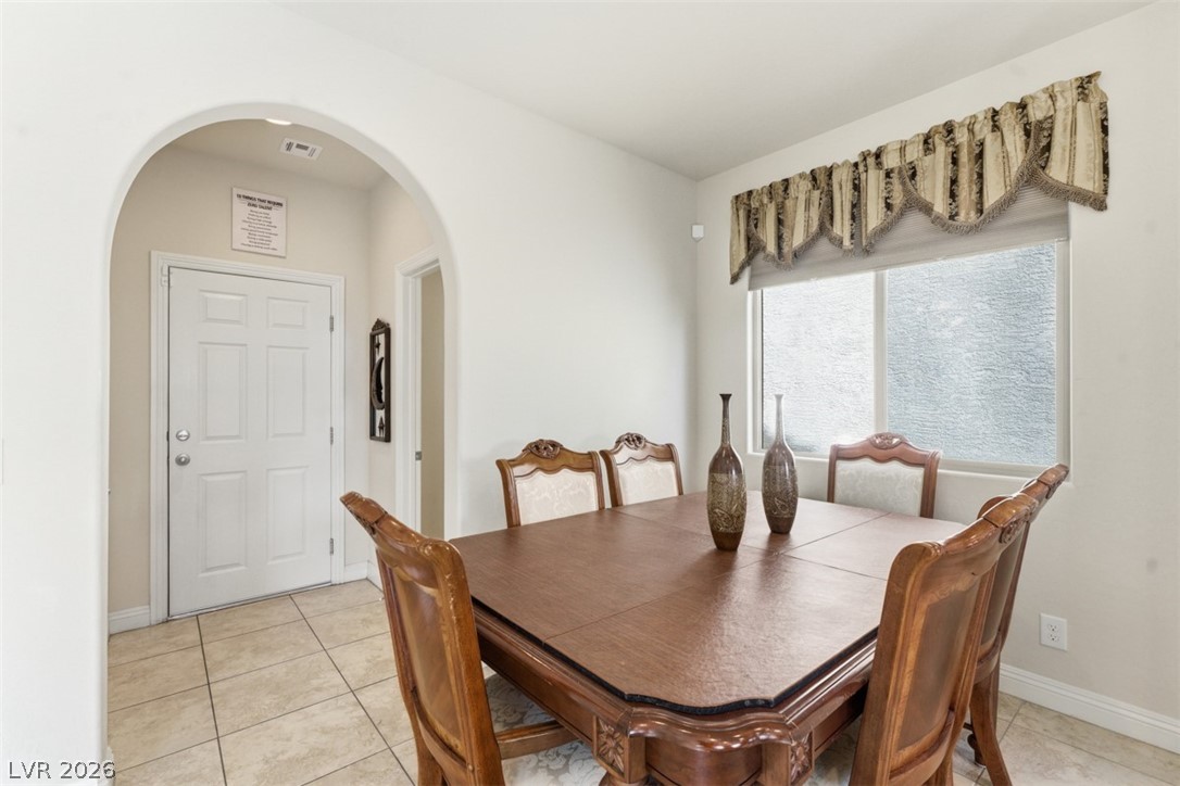 32 Lily Grove Road Las Vegas NV 89148