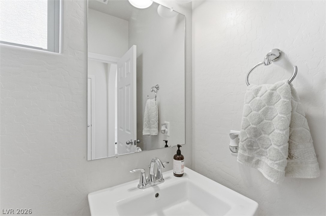 32 Lily Grove Road Las Vegas NV 89148