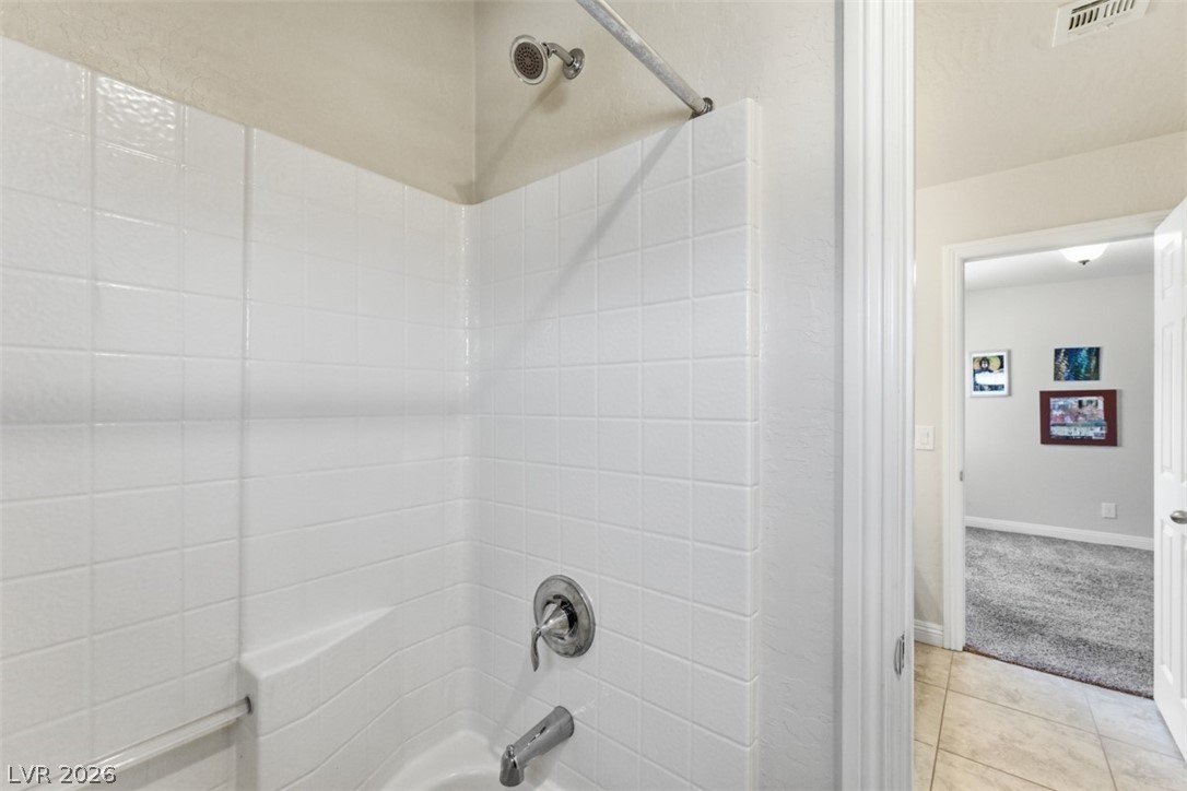 32 Lily Grove Road Las Vegas NV 89148