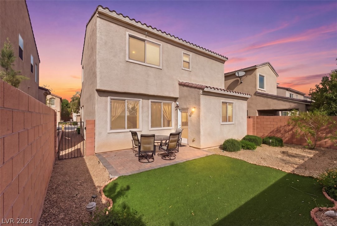 32 Lily Grove Road Las Vegas NV 89148
