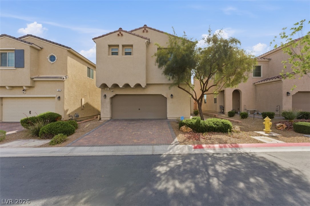 32 Lily Grove Road Las Vegas NV 89148