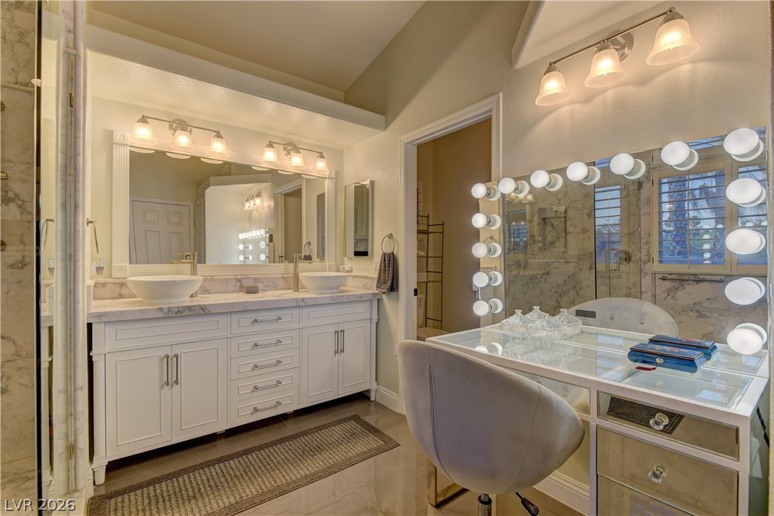 8839 La Manga Avenue Las Vegas NV 89147