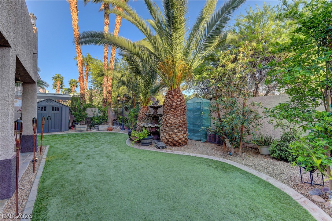 8839 La Manga Avenue Las Vegas NV 89147