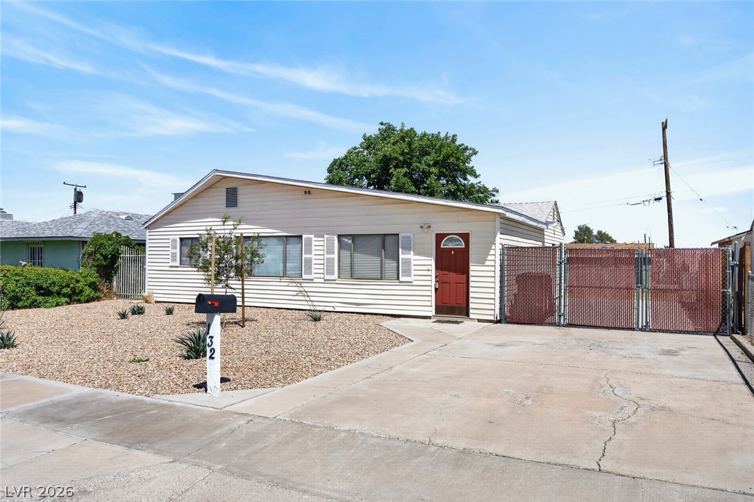 132 Cedar Street Henderson NV 89015