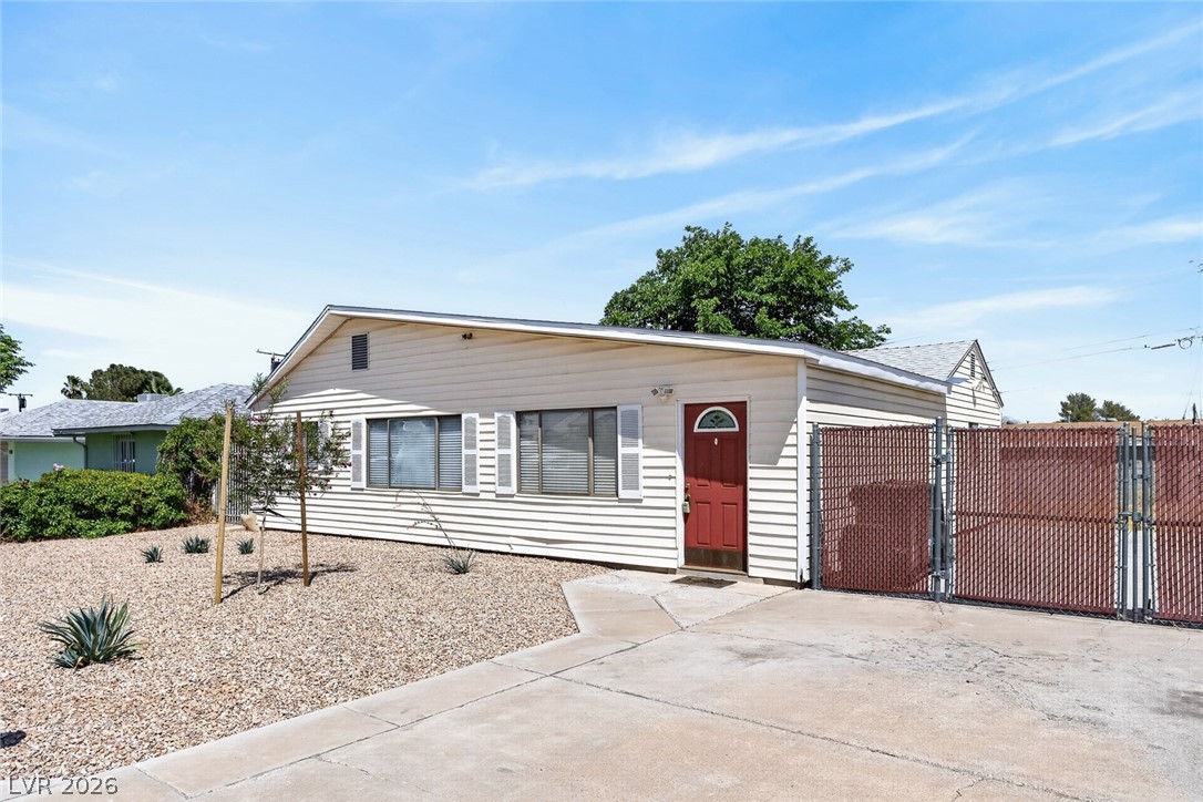 132 Cedar Street Henderson NV 89015