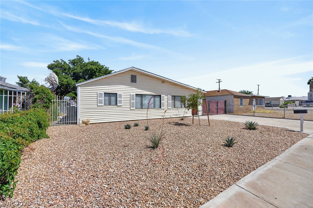 132 Cedar Street Henderson NV 89015