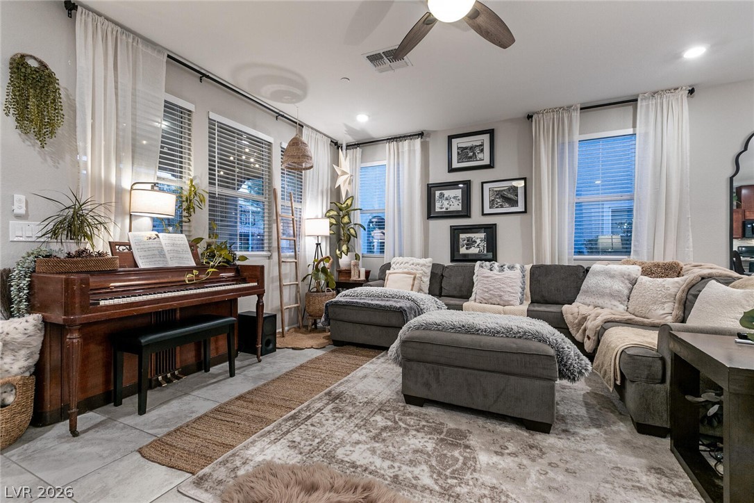 1009 Belton Lake Avenue North Las Vegas NV 89086