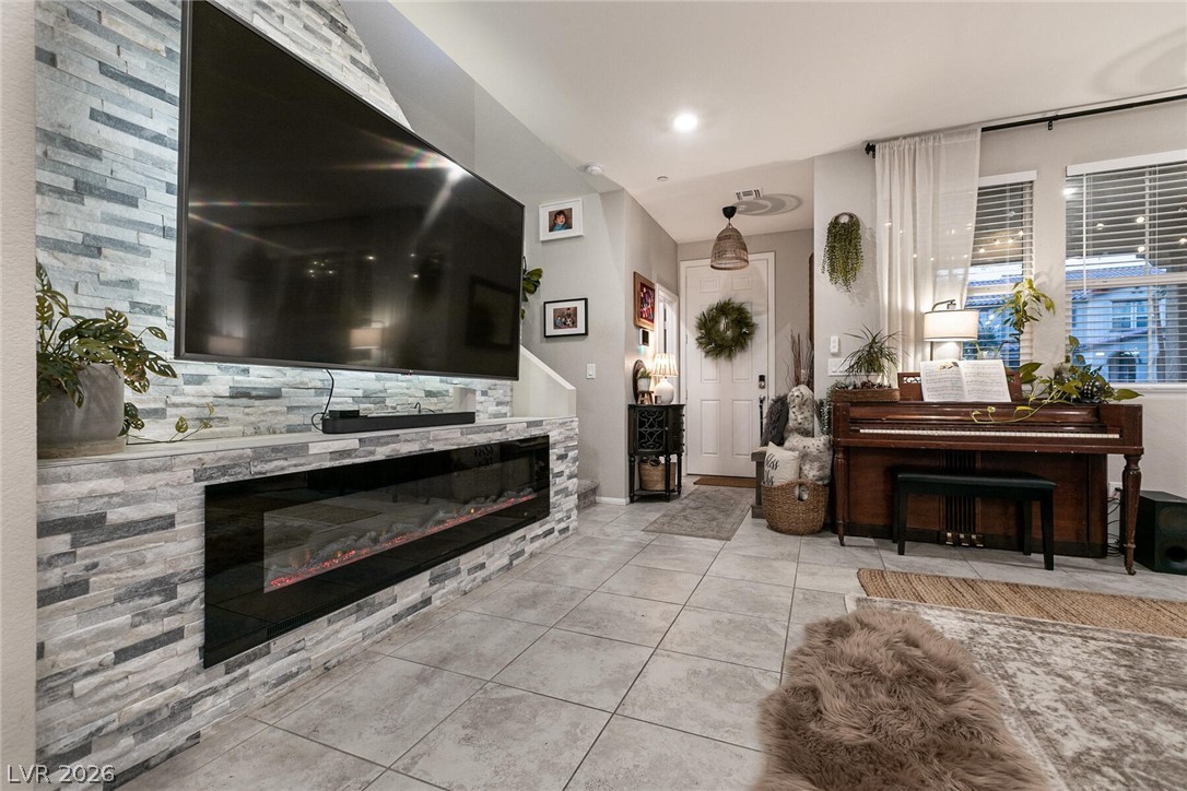 1009 Belton Lake Avenue North Las Vegas NV 89086