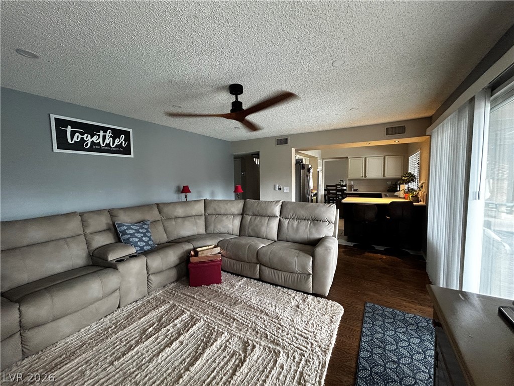 4687 Hackamore Drive Las Vegas NV 89103