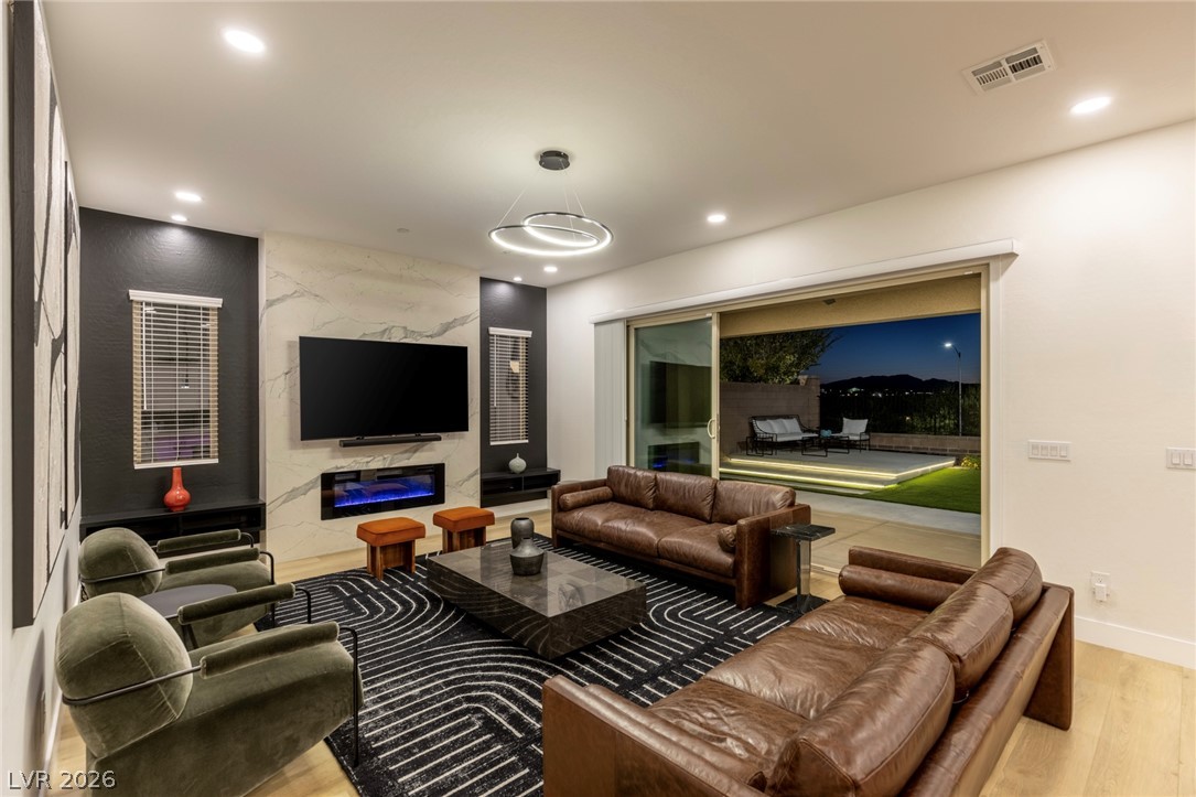 767 Glowing Horizon Street Henderson NV 89052