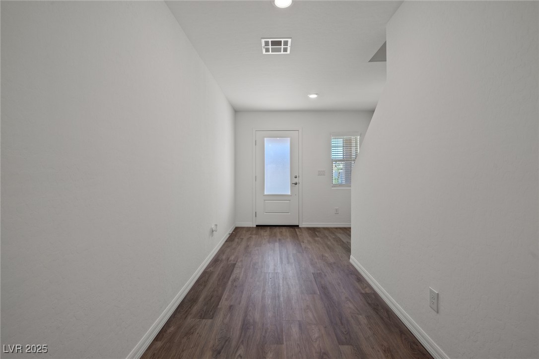 6746 Magnolia River Avenue Las Vegas NV 89156