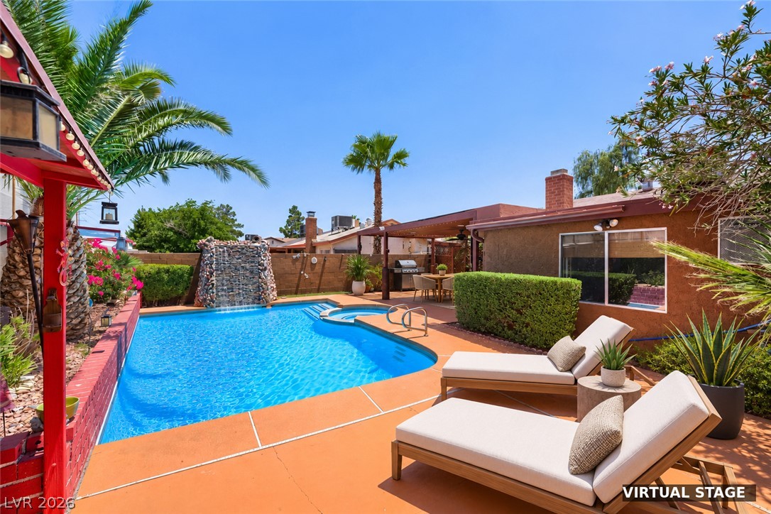 6712 Oak Valley Drive Las Vegas NV 89103