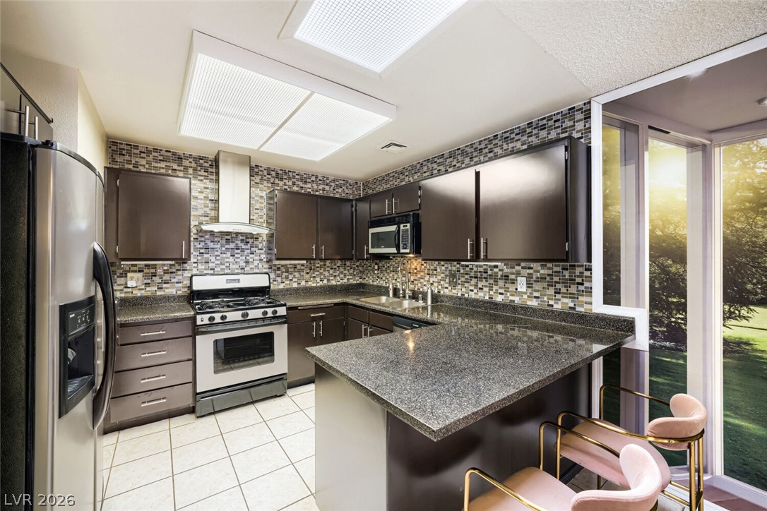 6712 Oak Valley Drive Las Vegas NV 89103