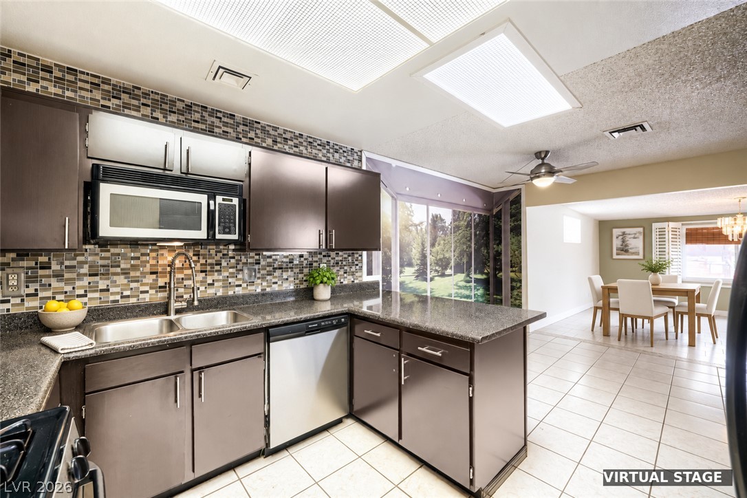 6712 Oak Valley Drive Las Vegas NV 89103