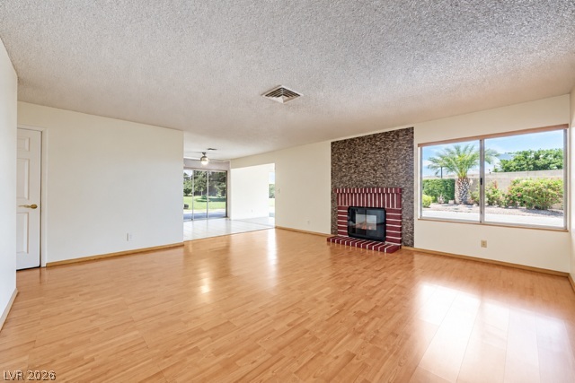 6712 Oak Valley Drive Las Vegas NV 89103