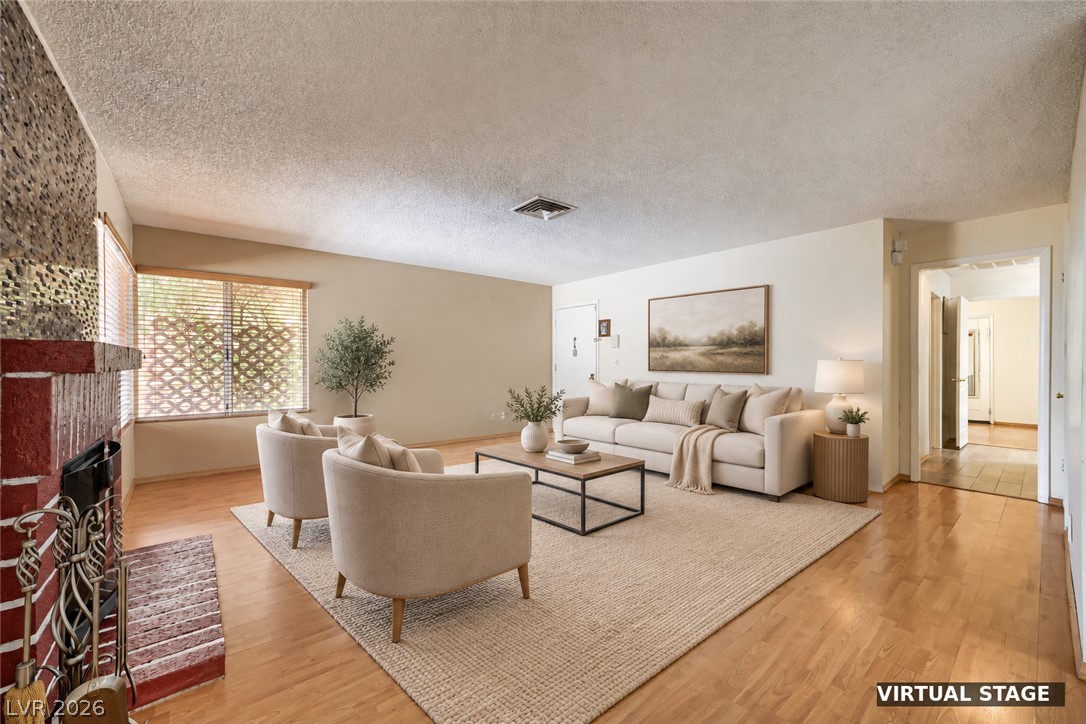 6712 Oak Valley Drive Las Vegas NV 89103
