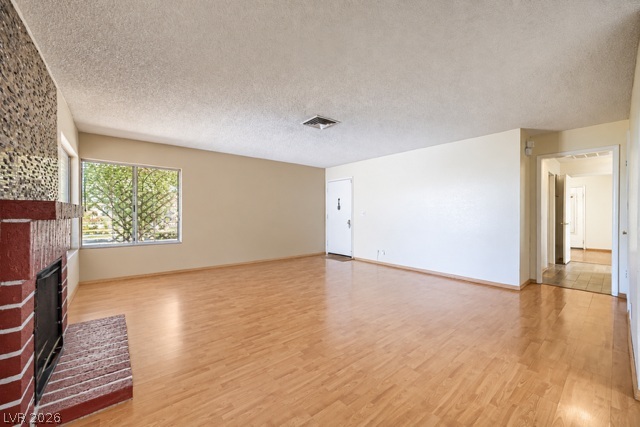 6712 Oak Valley Drive Las Vegas NV 89103