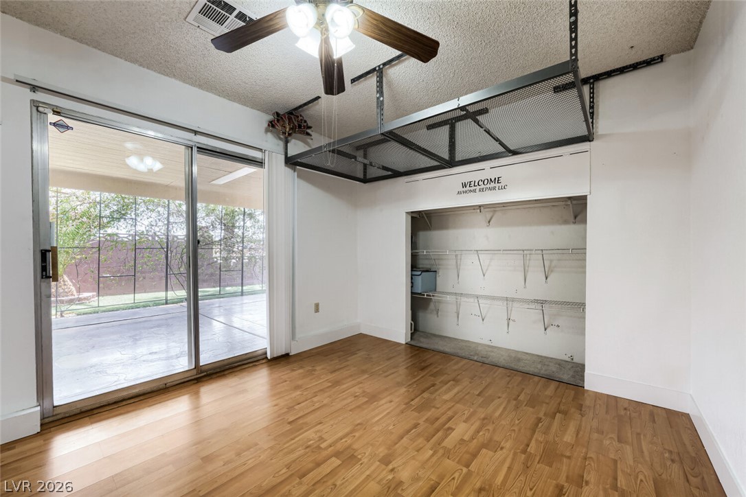 6712 Oak Valley Drive Las Vegas NV 89103