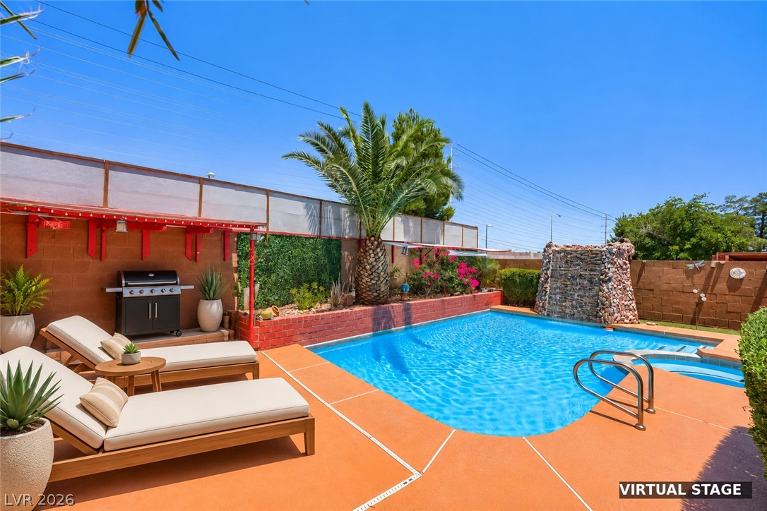 6712 Oak Valley Drive Las Vegas NV 89103