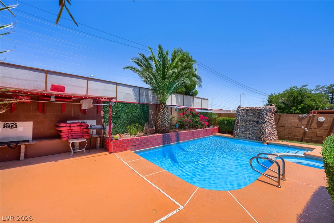6712 Oak Valley Drive Las Vegas NV 89103