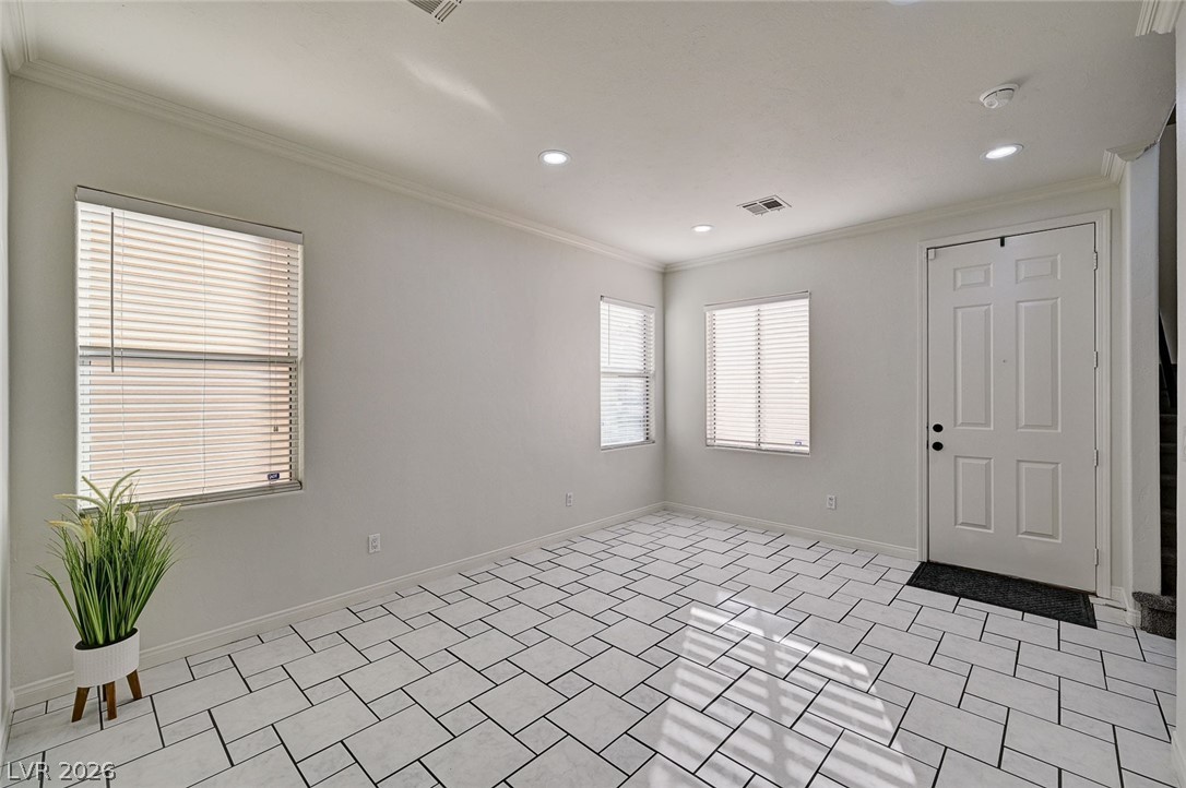 8062 Imperial Treasure Street Las Vegas NV 89139