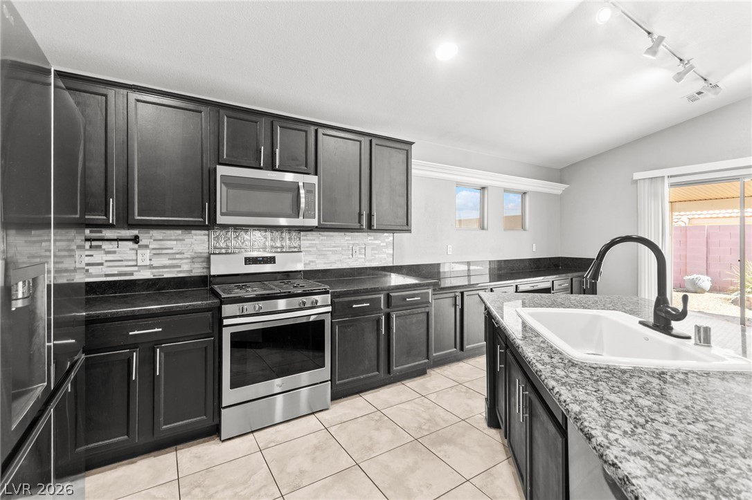 5918 Hills Echo Street North Las Vegas NV 89031