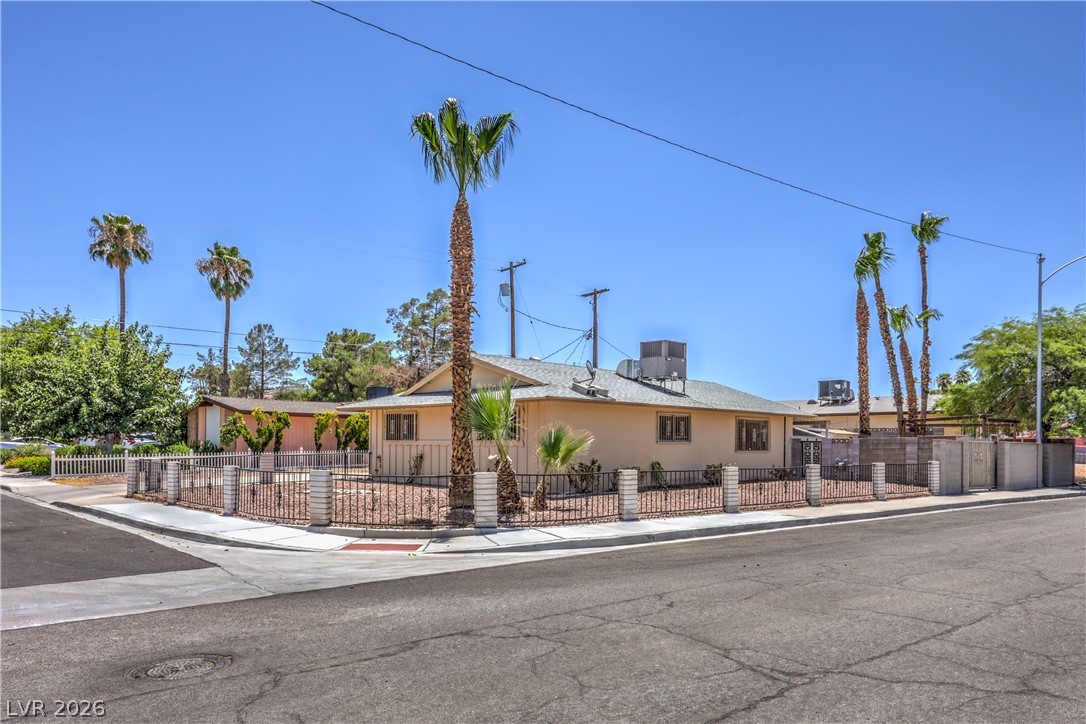 2100 Sundale Street Las Vegas NV 89102