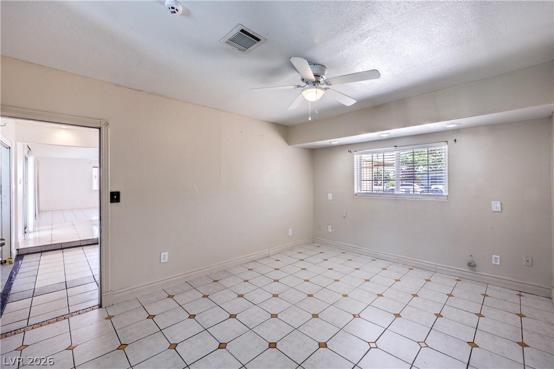 2100 Sundale Street Las Vegas NV 89102