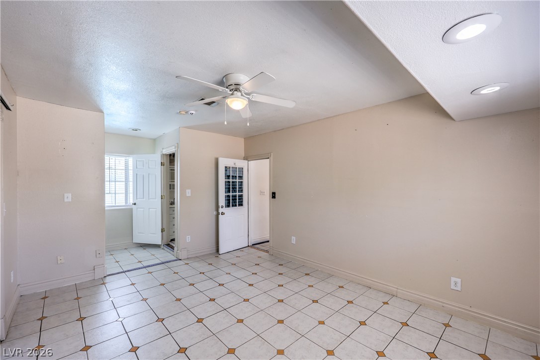 2100 Sundale Street Las Vegas NV 89102
